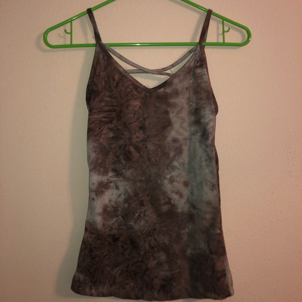 Tank Top Crossover